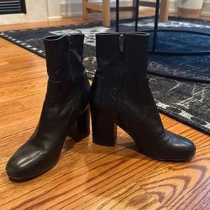 Via Spiga Women's US8.5 Leather Boot Heels